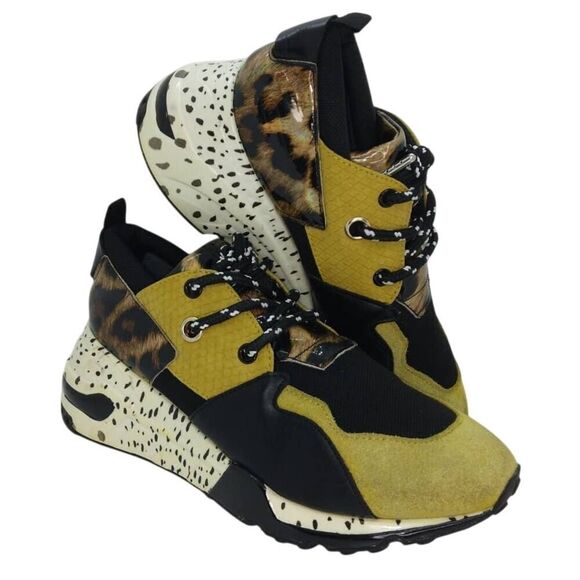 Steve Madden Women's Pre-owned Designer Leopard Print Sneakers - sz. 7 1/2M - Picture 1 of 5